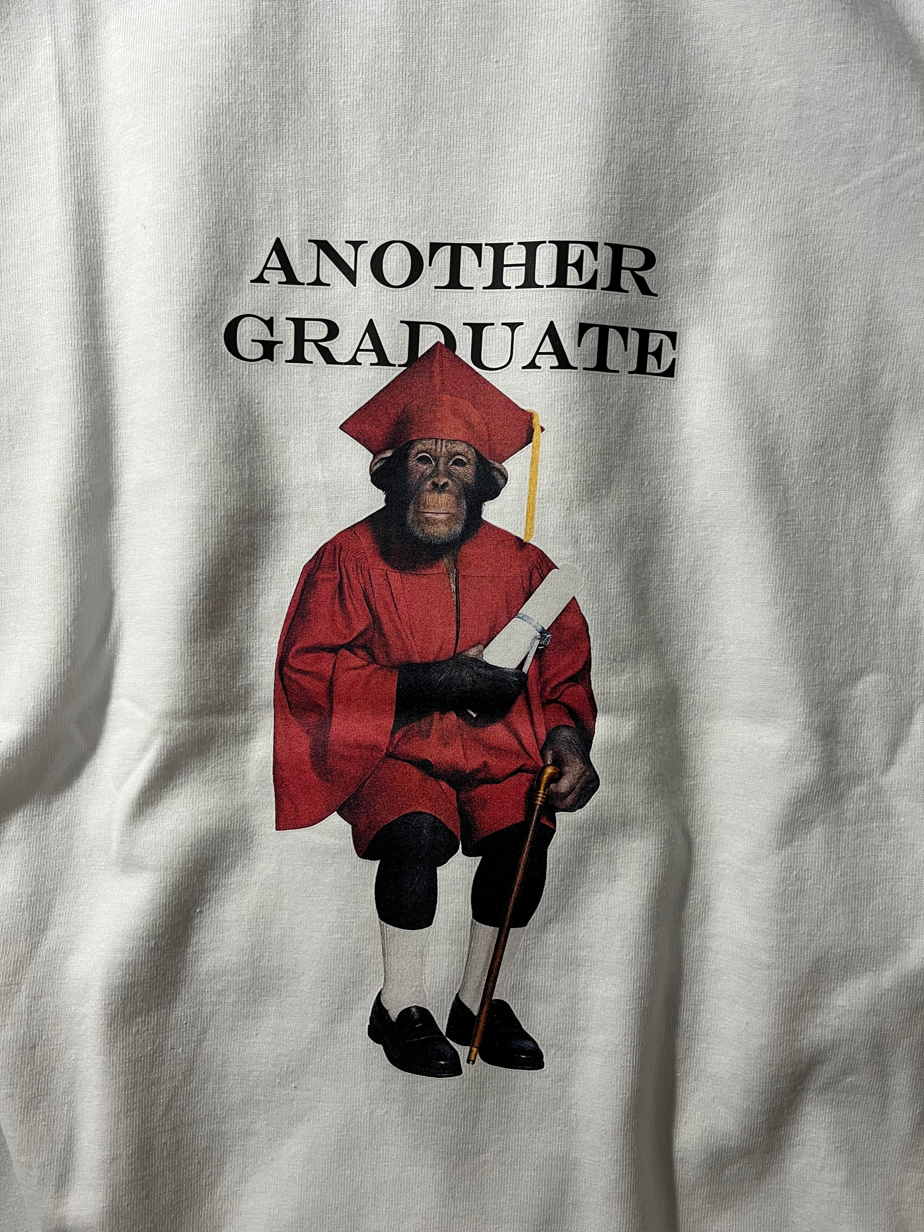 Camiseta Oversize Another Graduate
