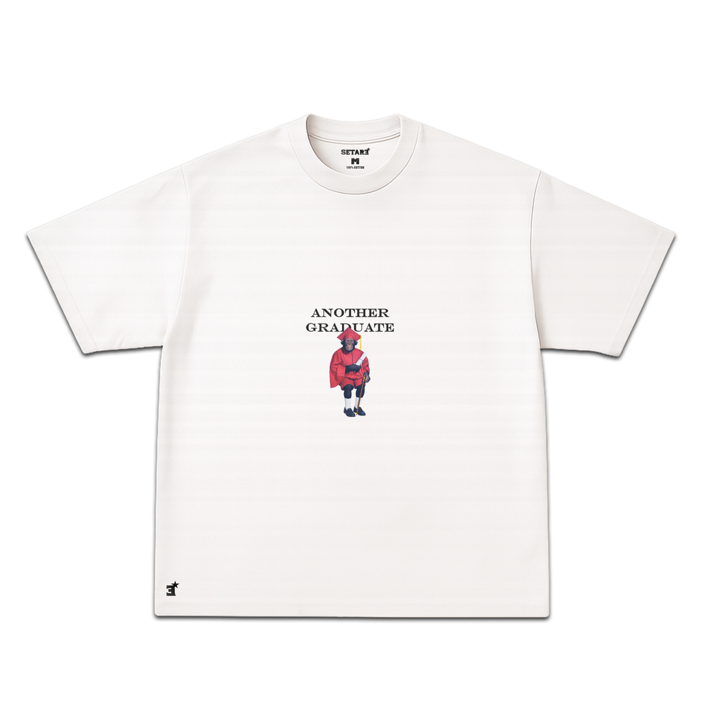 Camiseta Oversize Another Graduate